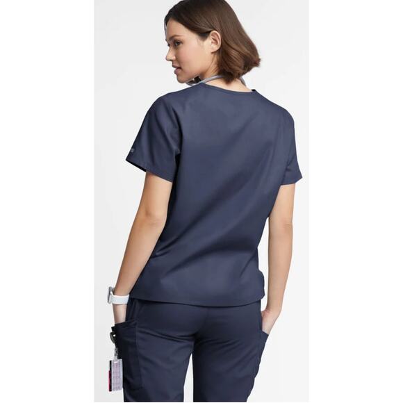 Uniform Advantage Butter-Soft™ V-Neck 2-Pocket Scrub Top – Navy (S) - Picture 5 of 5